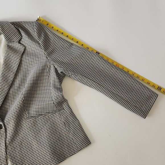 H&M Houndstooth Fitted Blazer - Picture 7 of 14